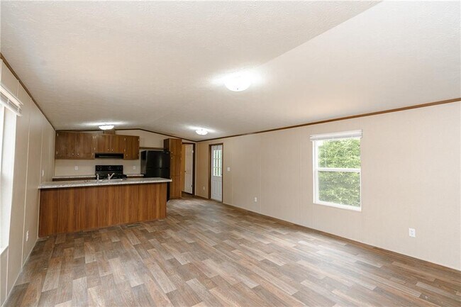 Building Photo - 6954 Parker Rd W