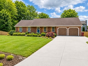 Building Photo - 4103 Aztec Dr