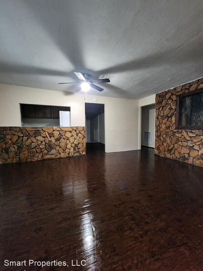 Foto del edificio - 3 br, 1 bath House - 2828 Mineola Dr