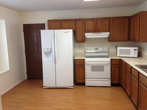 Building Photo - 8930 Davidgate Dr