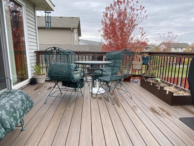 Foto del edificio - 6339 Mason Ave NE