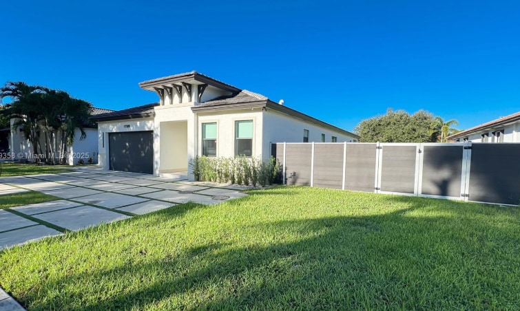 Primary Photo - 17320 SW 92nd Ct