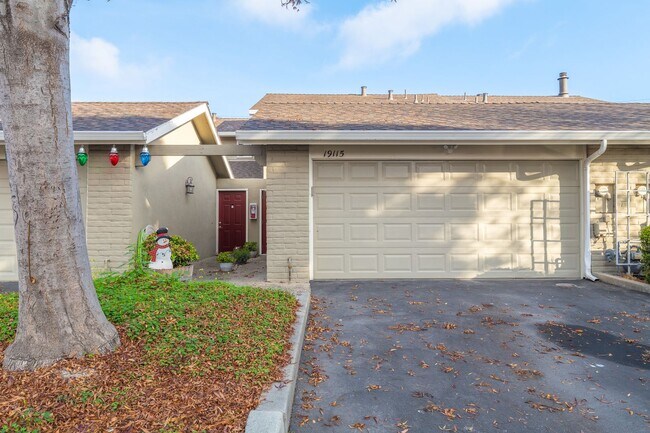 Foto del edificio - Charming 3-Bedroom Condo in Creekside Village – Prime Location!