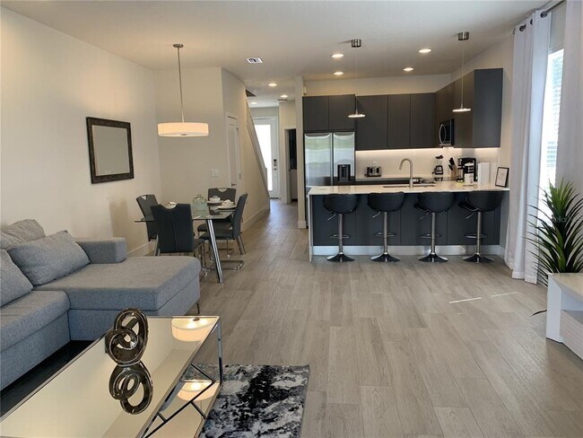 Foto del edificio - 17301 Hidden Forest Dr