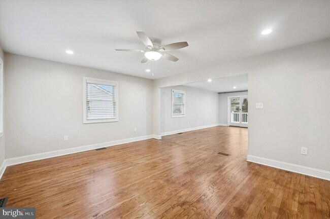 Foto del edificio - 607 Jackson Ave