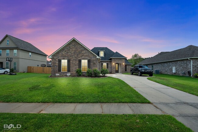 Building Photo - Gorgeous Home For Rent!!