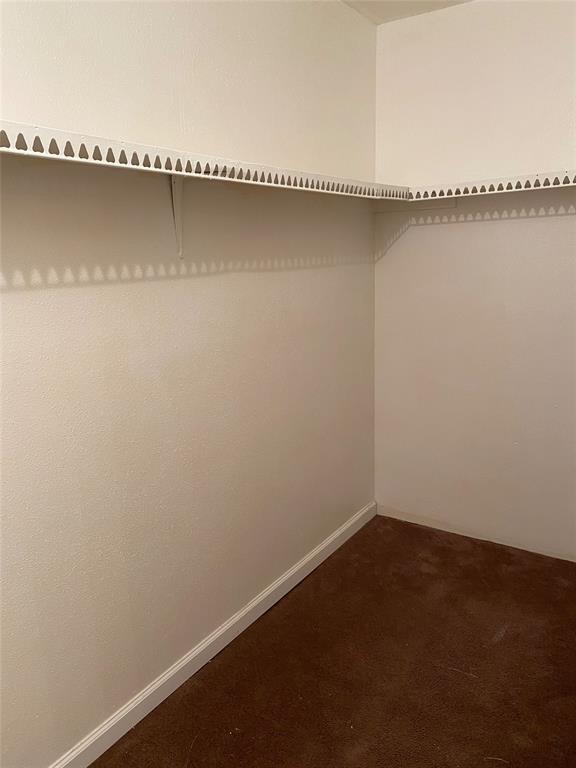 Building Photo - 5625 Antoine Dr