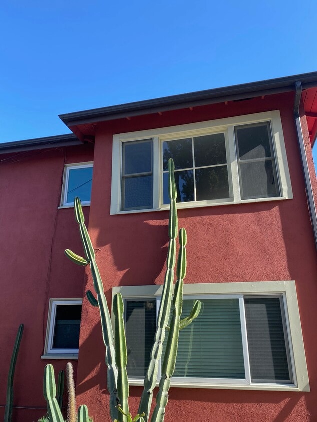 Primary Photo - 1312 Warren St