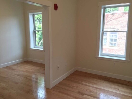 Building Photo - 367 Harvard St