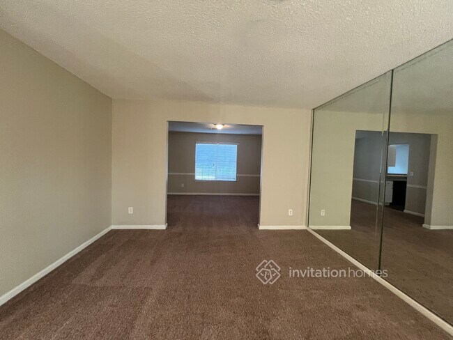 Building Photo - 4722 Redbranch Dr
