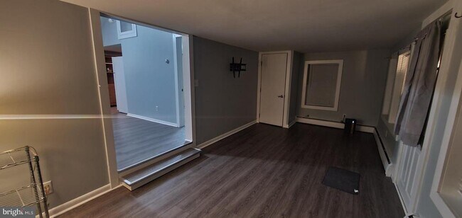 Foto del edificio - 453 Chesapeake Rd