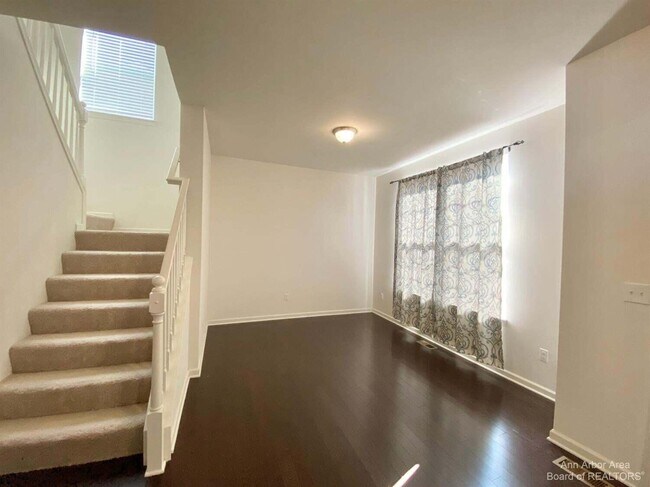 Building Photo - 4430 Montith Dr