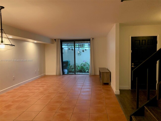 Foto del edificio - 7655 SW 106th Ave