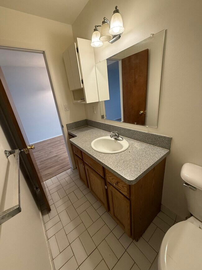 Downstairs half bath - 28838 Pardo St