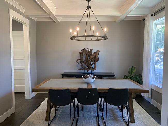 Dining Room - 8504 N Fiske Ave