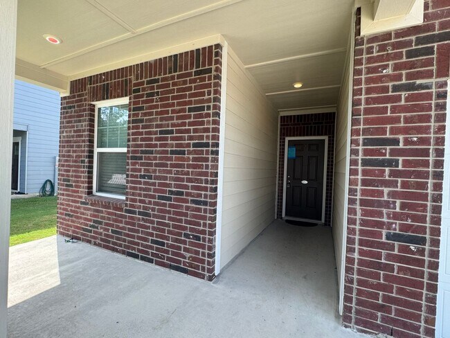 Building Photo - Spacious 4 Bedroom 3 Full Bath home in the Liberte Community!