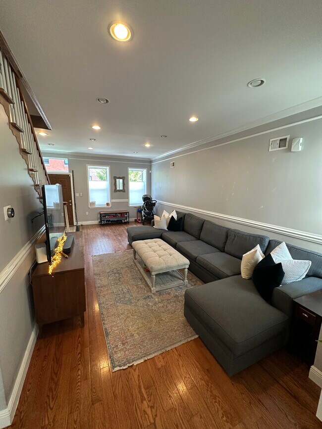 Living room - 1538 S 15th St