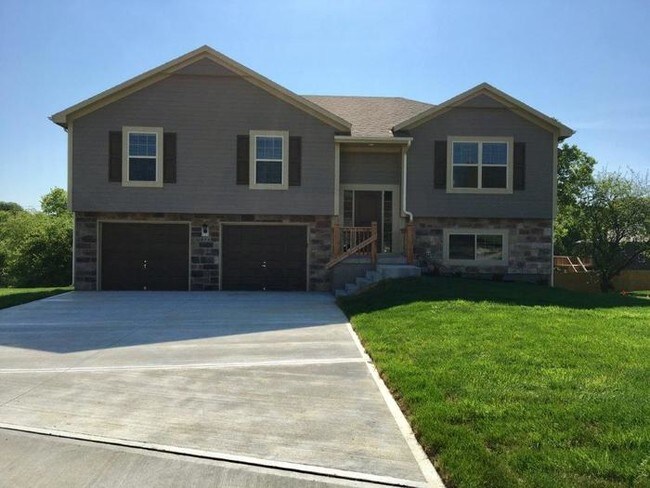 Building Photo - 406 Sunflower Dr