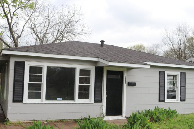 Foto del edificio - 1303 Burchett St