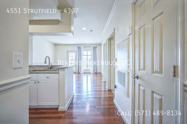 Foto del edificio - 4551 Strutfield-4307