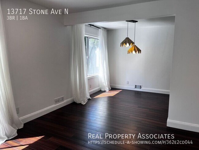 Foto del edificio - 13717 Stone Ave N