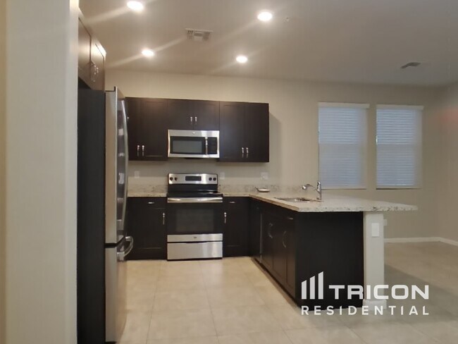 Foto del edificio - 12548 W Hummingbird Terrace