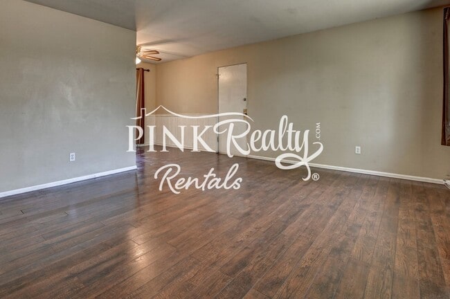 Foto del edificio - 4283 Deerfield Hills Rd