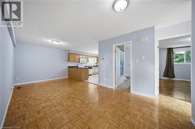 Building Photo - 146 Bankside Dr