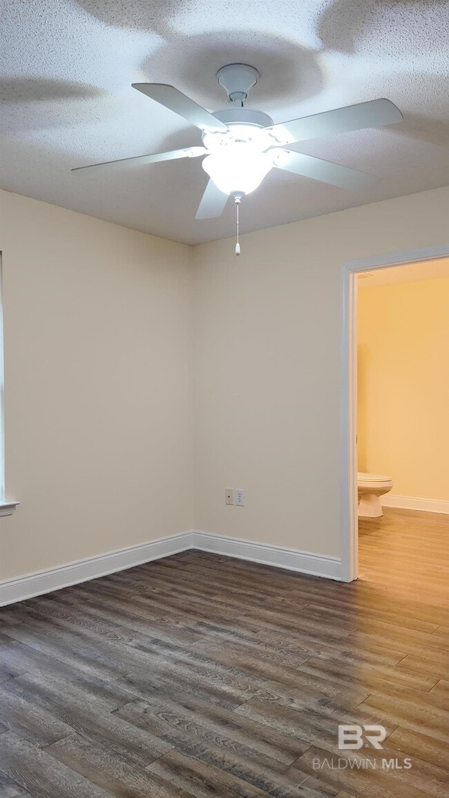 Foto del edificio - 8551 Southwood Ct