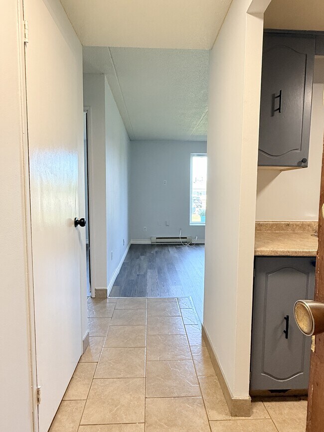 Photo du bâtiment - 4 Dufferin St