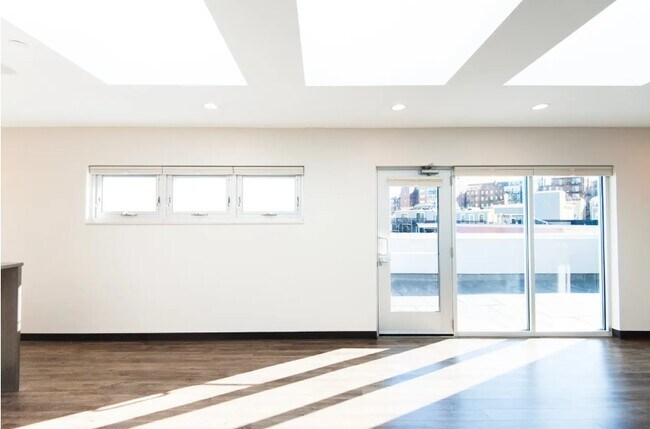 Building Photo - 11 Dorchester St