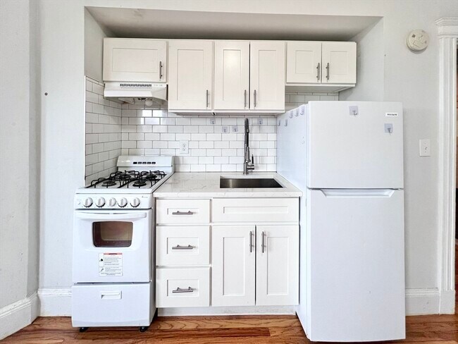 Foto del edificio - 1330 Commonwealth Ave