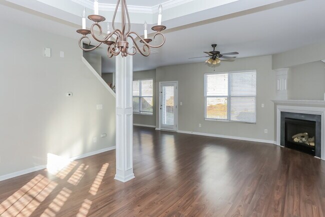 Building Photo - 12910 Rothe House Rd