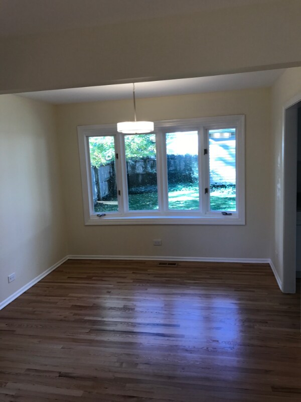 Foto del edificio - 2502 Green Bay Rd