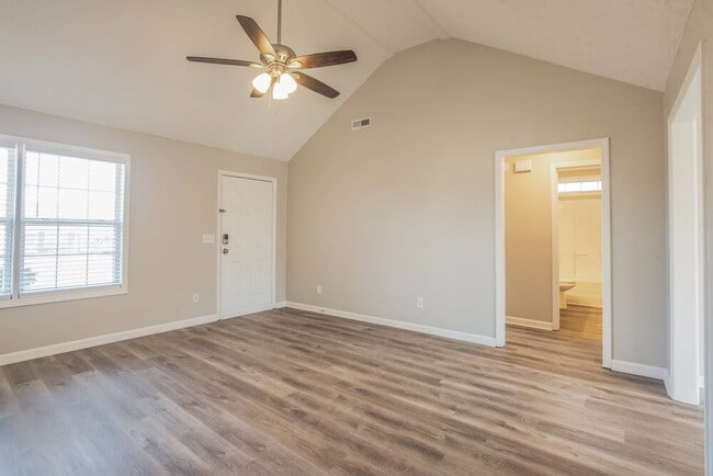 Building Photo - 8208 Minehead Dr