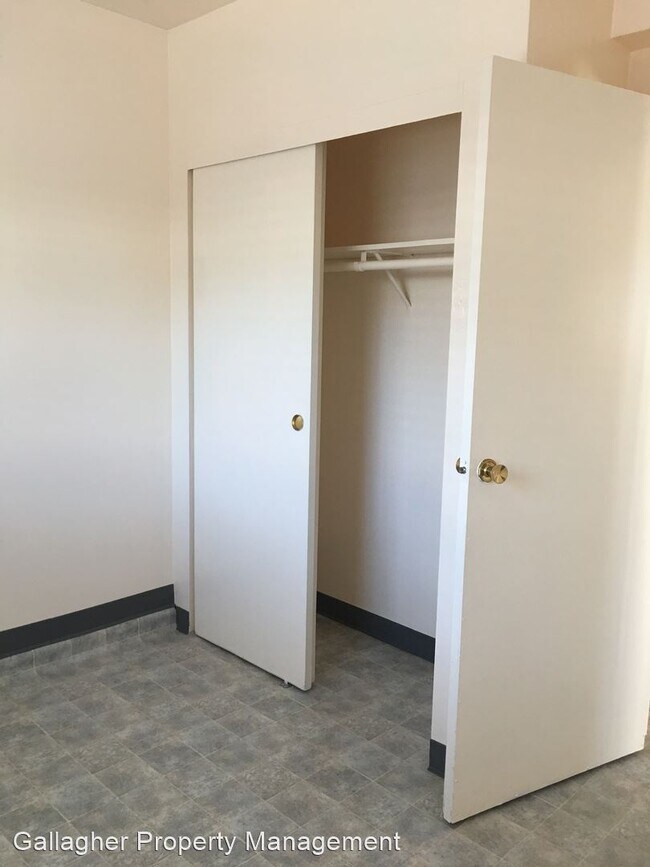 Building Photo - 1 br, 1 bath House - 27 1/2 Magnolia Ave.