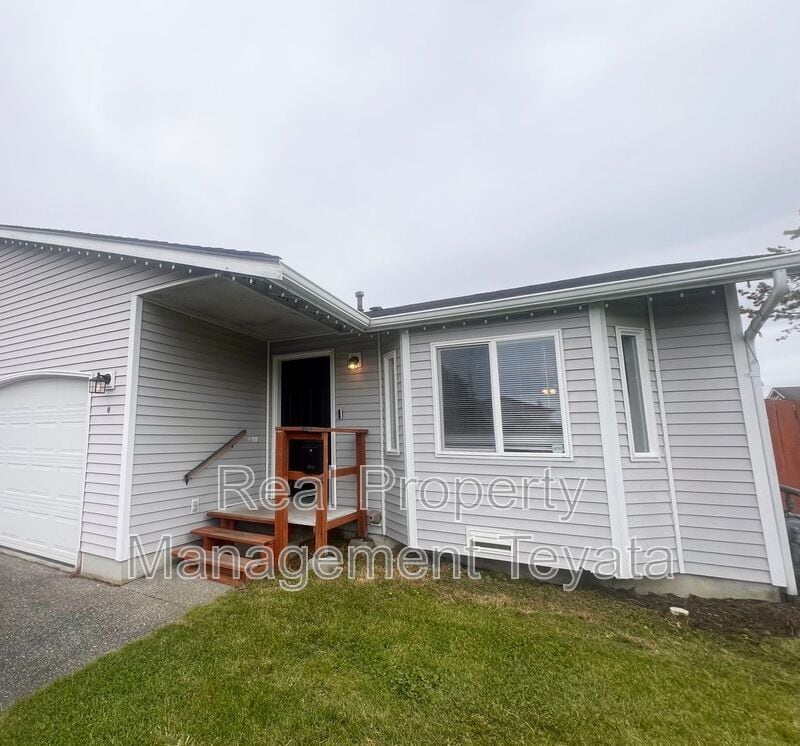 Primary Photo - 902 S 22nd Ct