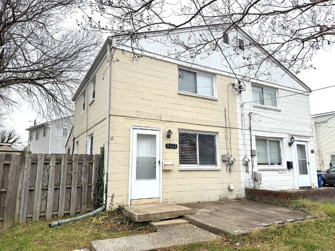 Foto principal - 5612 7th Rd S