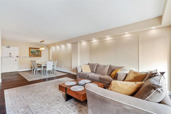 Foto del edificio - 1985 S Ocean Dr