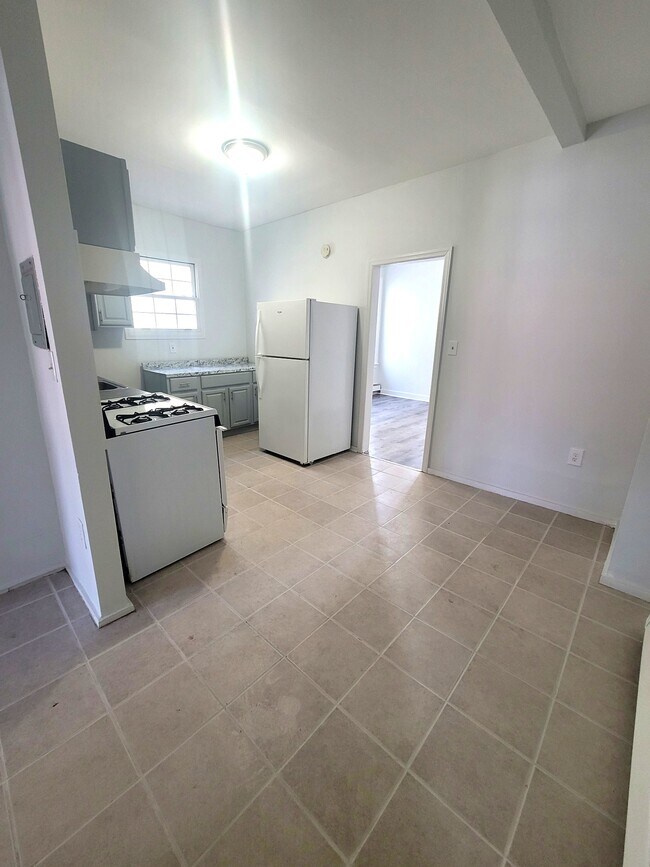 Foto del edificio - 54 Lindsley Pl