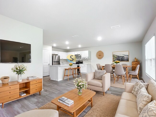 Building Photo - 8 Wellwood Ln