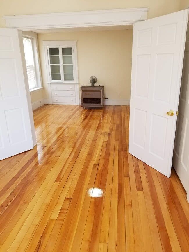 Living Room 2 - 30 Thorne St