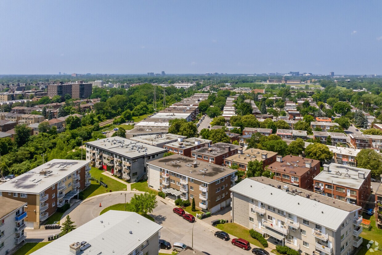 Aerial Photo - 10140 Pl Meilleur