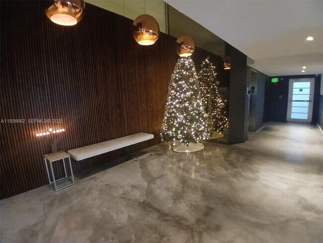 Foto del edificio - 1700 Meridian Ave