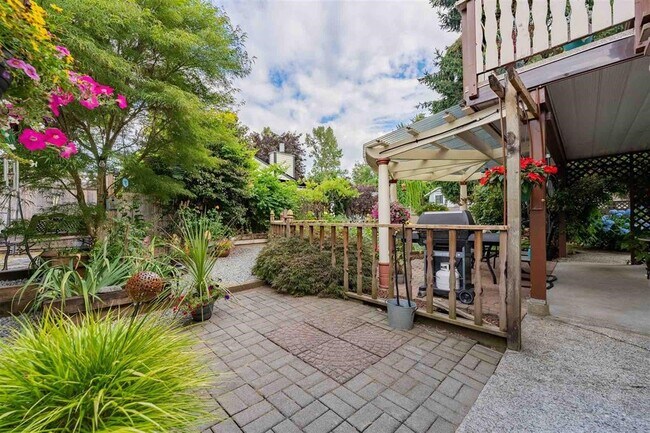 Building Photo - 22790 Balabanian Cir