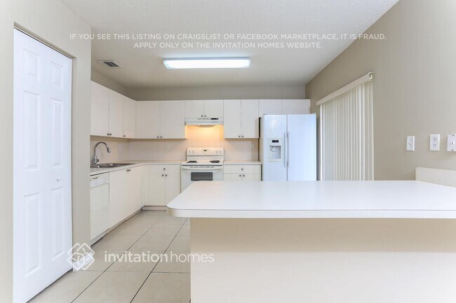 Foto del edificio - 5927 SW 163rd Ave