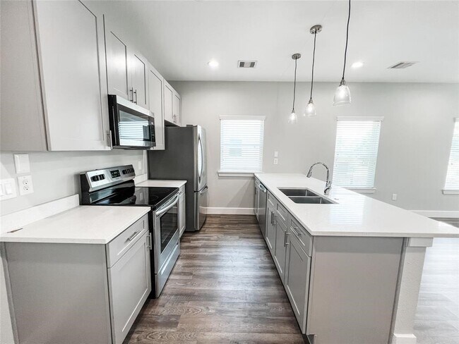 Foto del edificio - 144 W 5th St