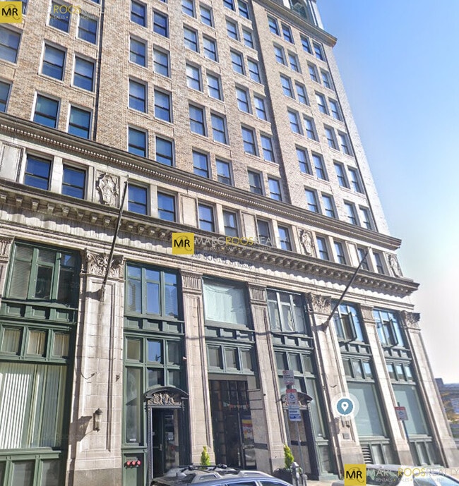 Building Photo - 210 South St