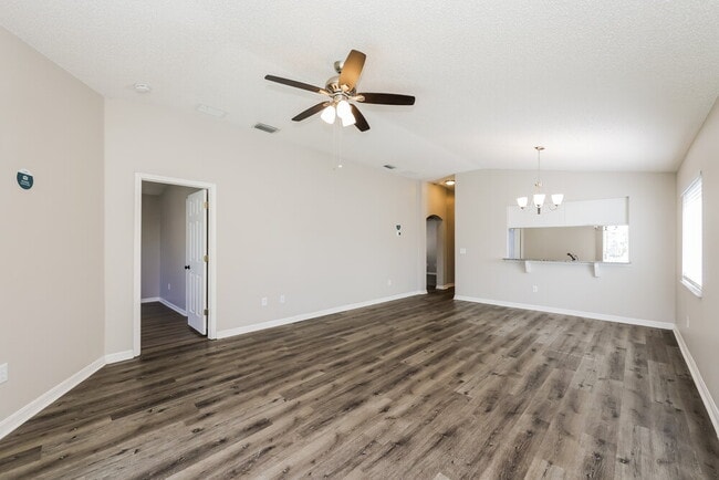 Foto del edificio - 11751 Lynmoor Dr