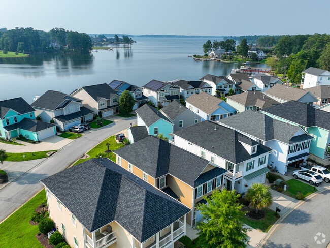 Lexington offers new construction overlooking Lake Murray.